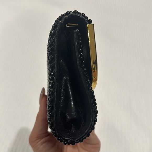 Vintage black beaded purse with gold hardware - Picture 5 of 9
